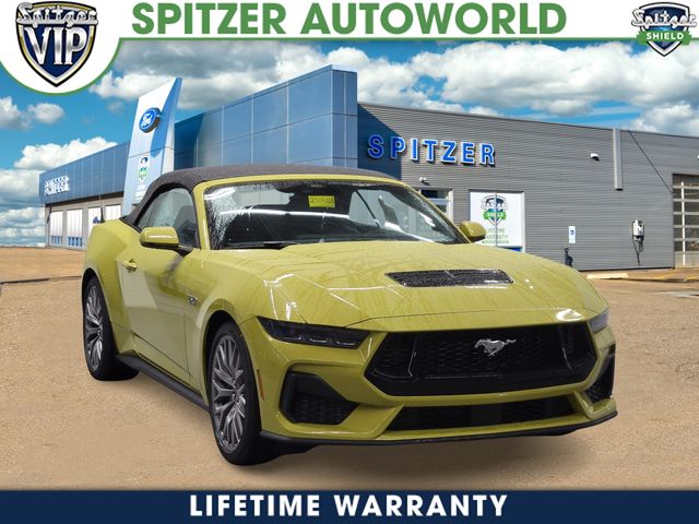 2025 Ford Mustang GT Premium's photo