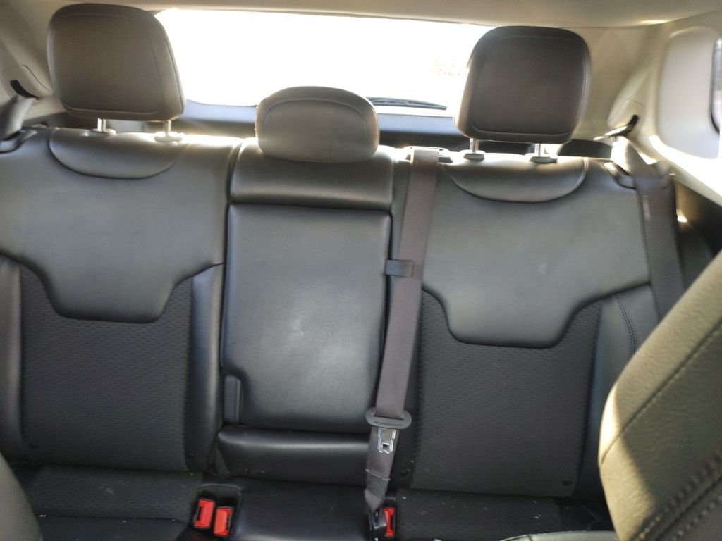 2022 Jeep Compass Latitude photo 16