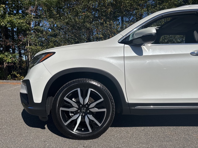 2020 Honda Pilot Touring photo 10