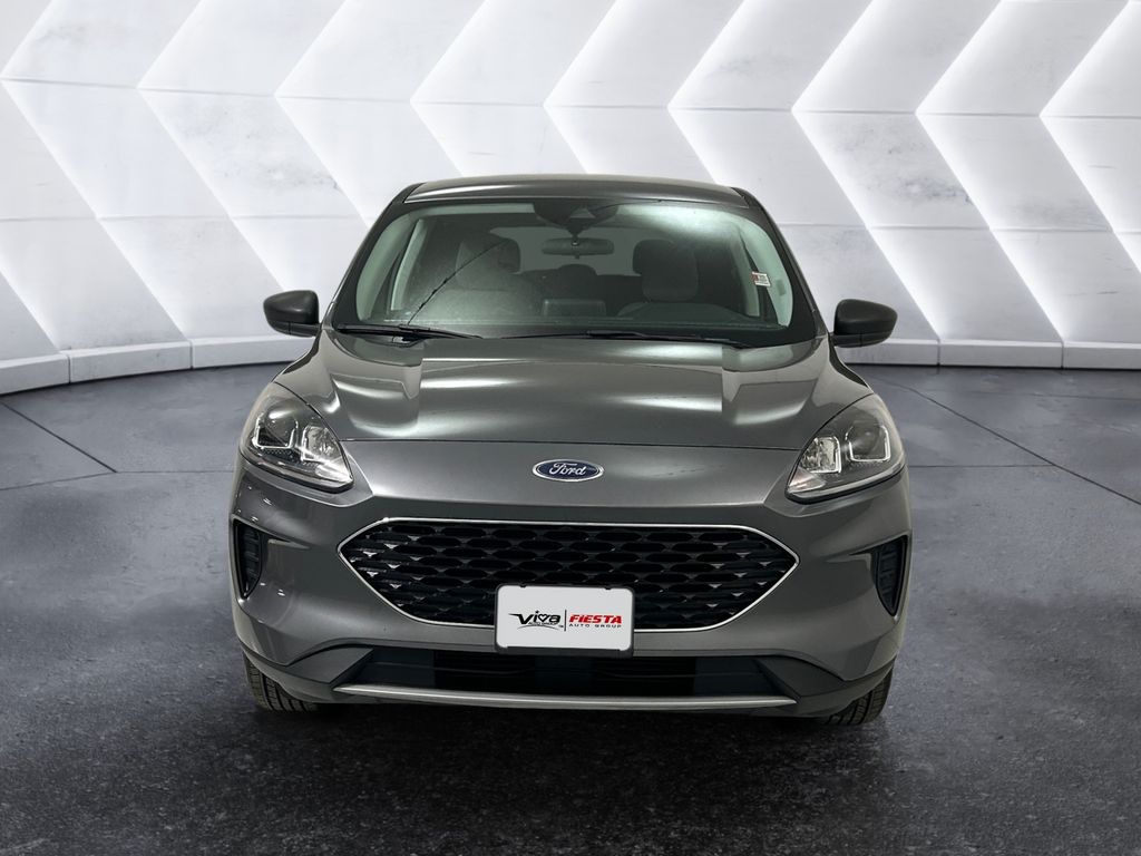 2022 Ford Escape SE photo 2