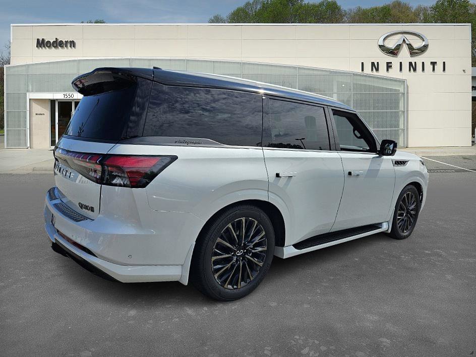 2026 Infiniti QX80 photo 3