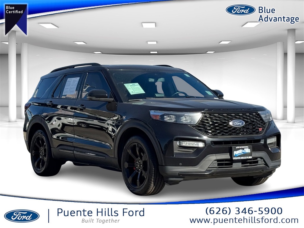 2023 Ford Explorer ST's photo