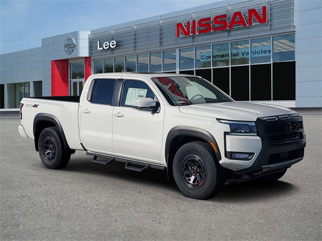 2026 Nissan Frontier PRO-4X's photo