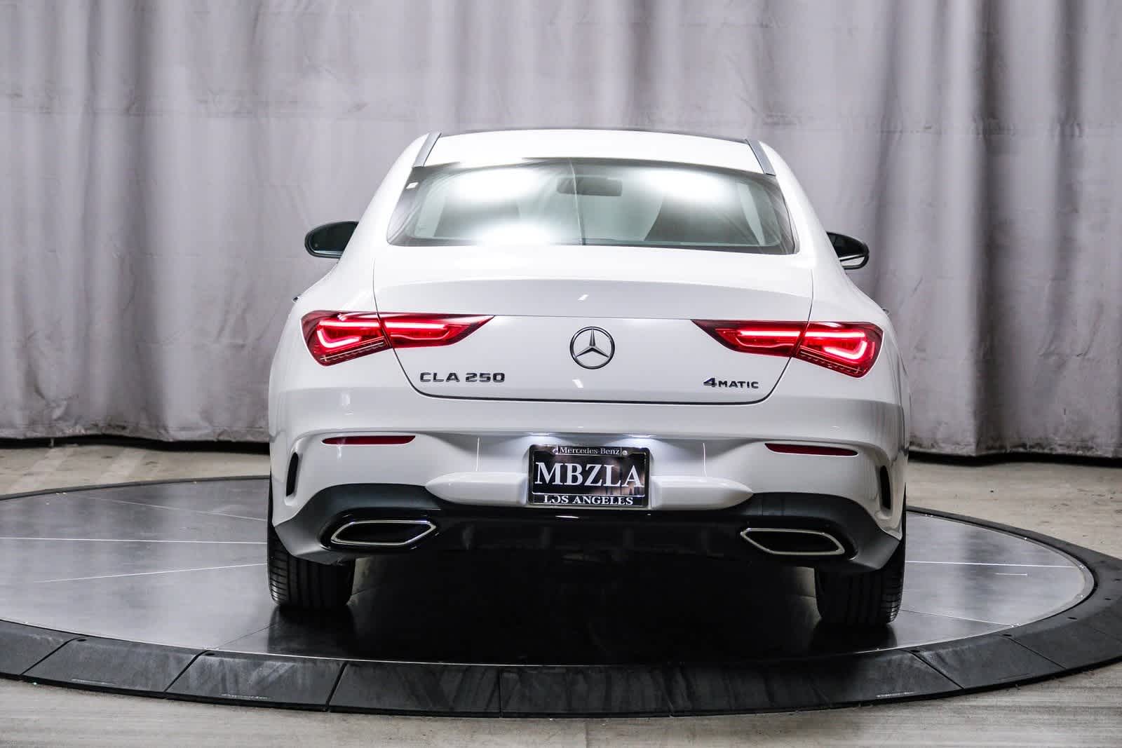 2023 Mercedes Benz CLA 250 4MATIC photo 3