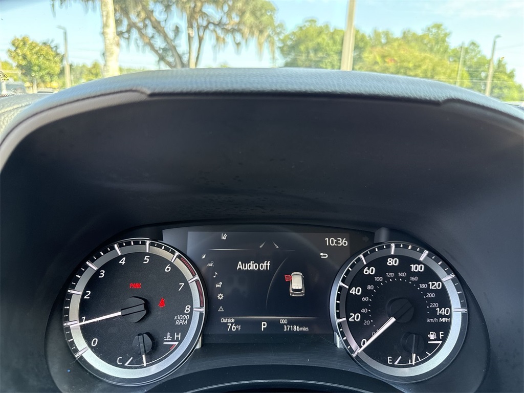 2024 Toyota Highlander LE photo 15