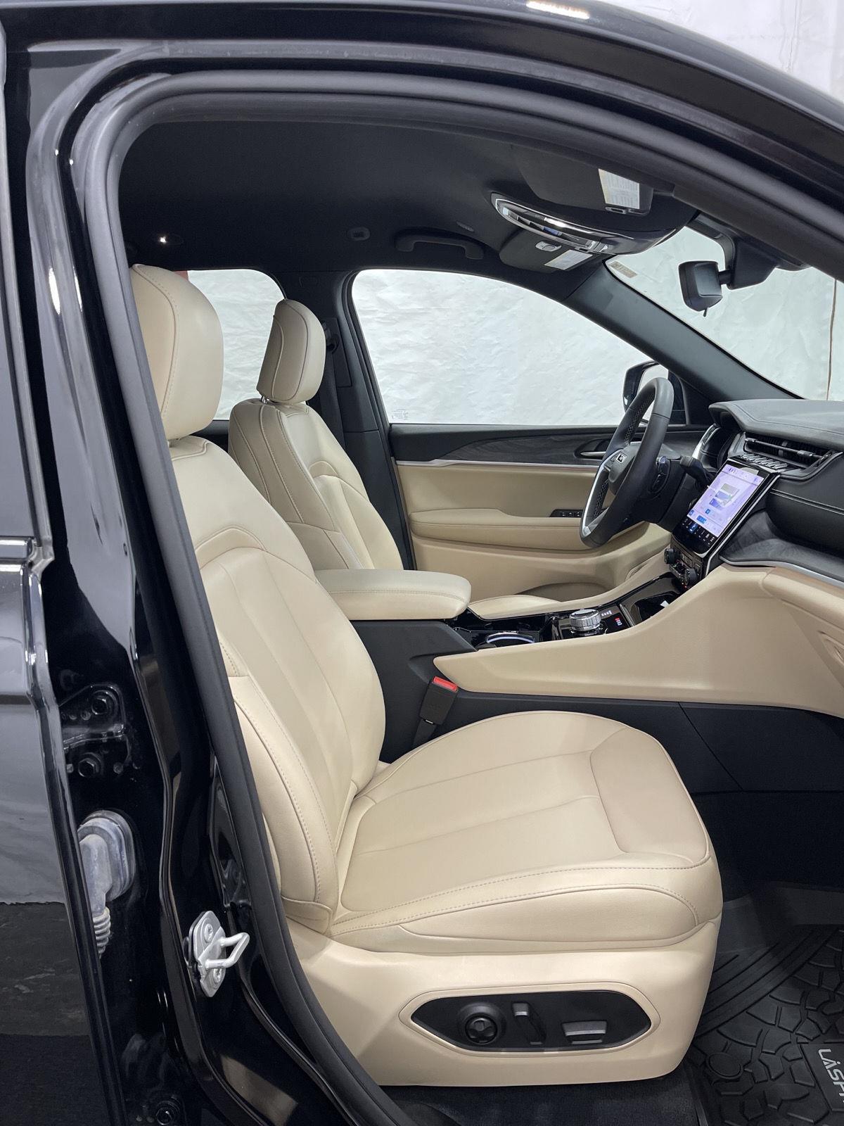 2023 Jeep Grand Cherokee Limited photo 6