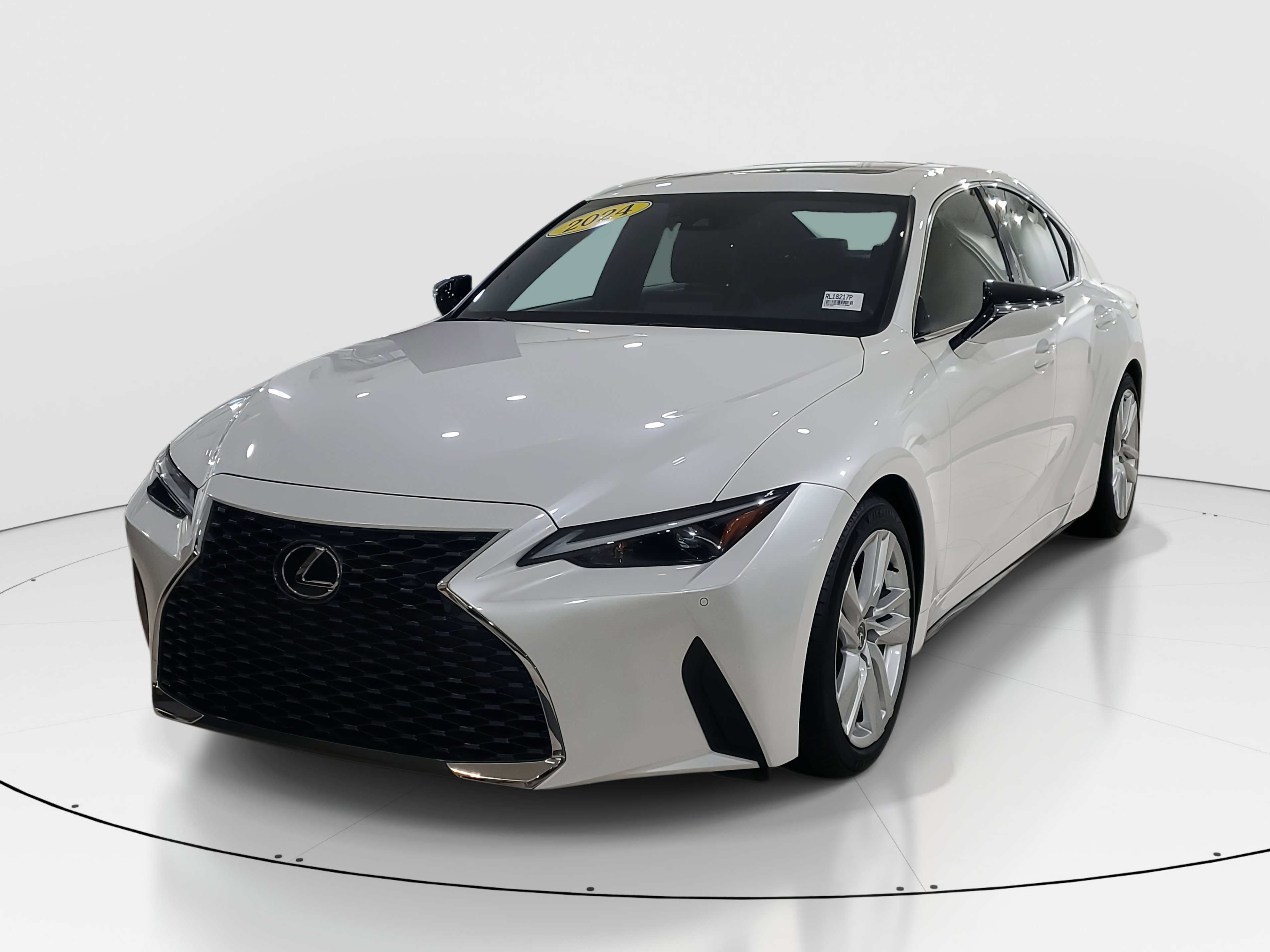 2024 Lexus IS 300 photo 4