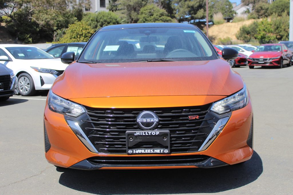 2025 Nissan Sentra SR photo 3