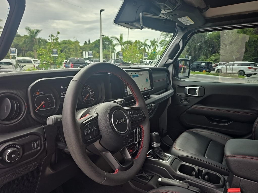 2024 Jeep Wrangler Rubicon X photo 17