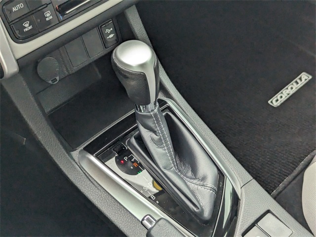 2019 Toyota Corolla L photo 19