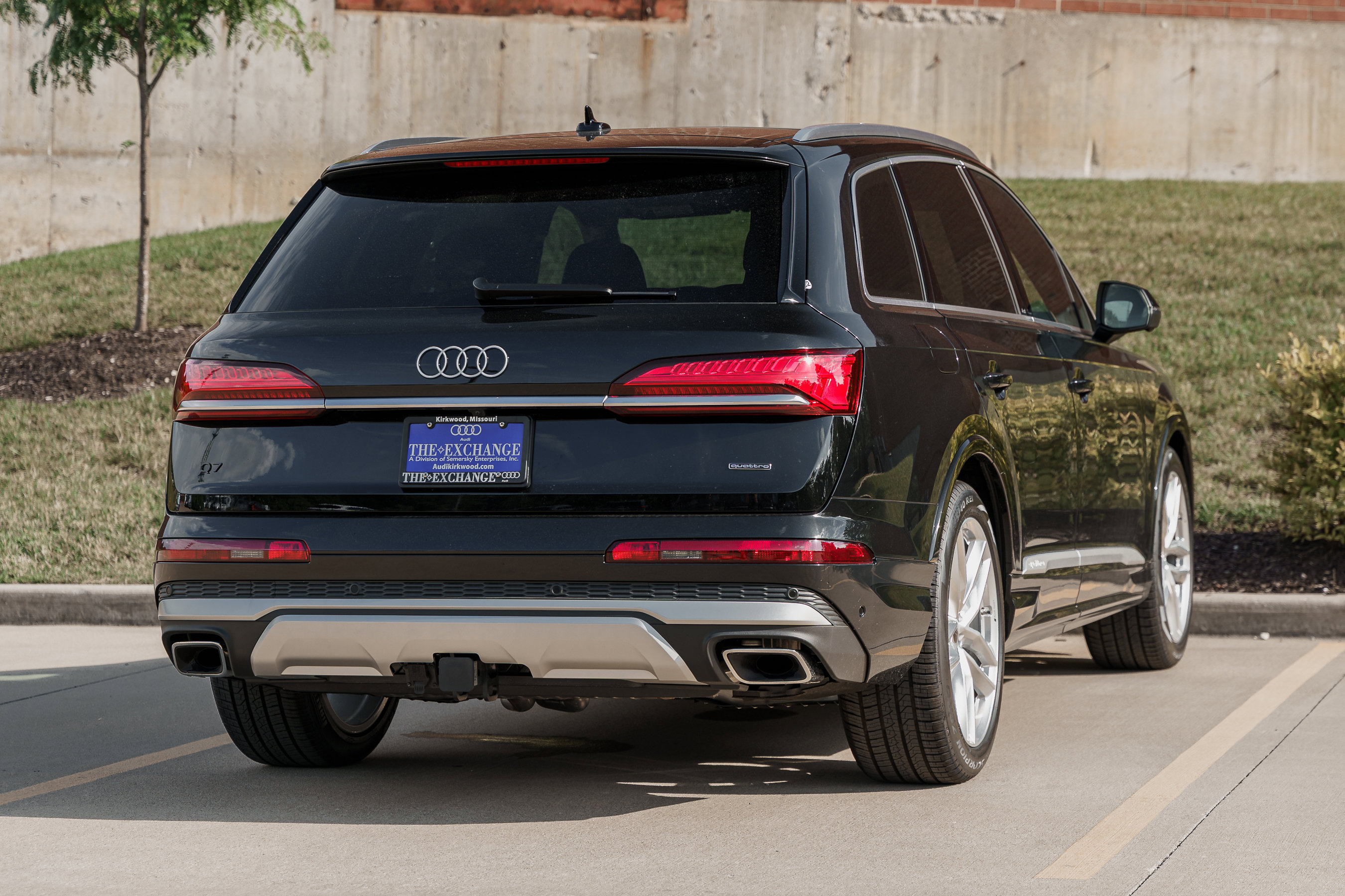 2025 Audi Q7 Premium Plus photo 3