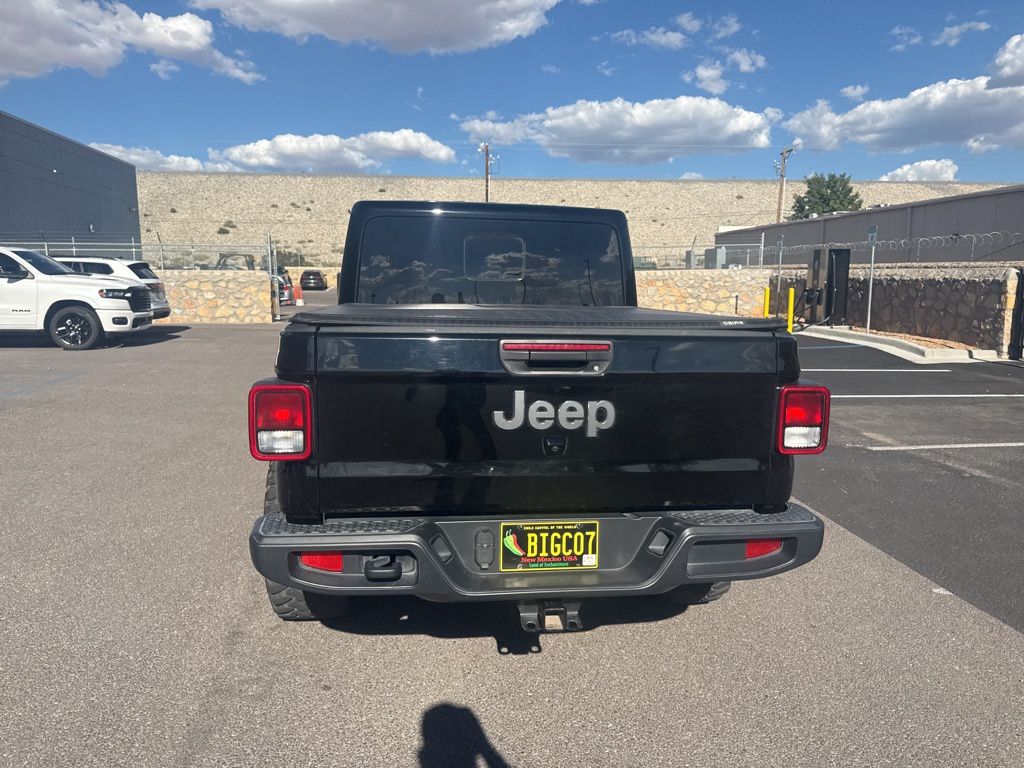 2023 Jeep Gladiator Overland photo 12
