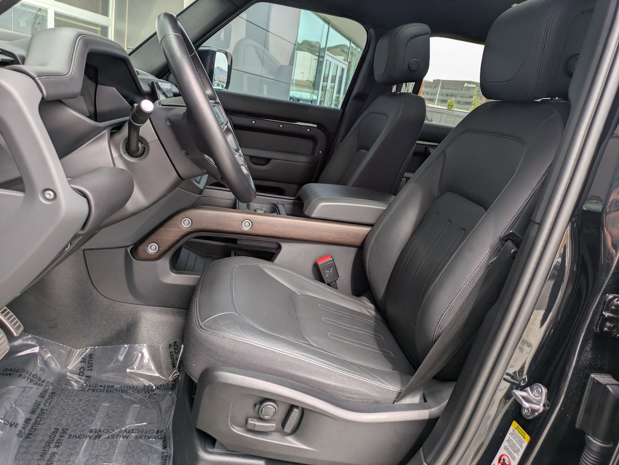 2023 Land Rover Defender 110 X photo 20