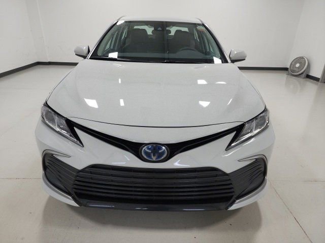 2023 Toyota Camry LE photo 4
