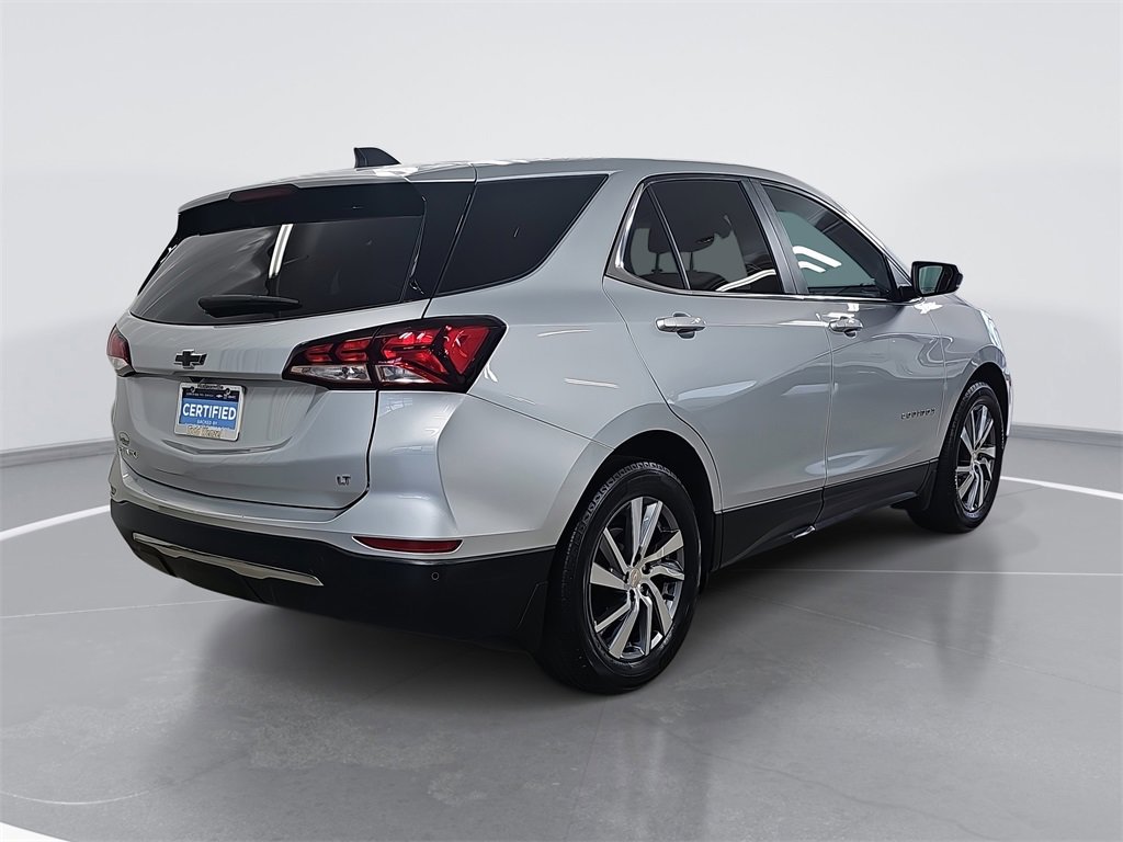 2022 Chevrolet Equinox LT photo 3