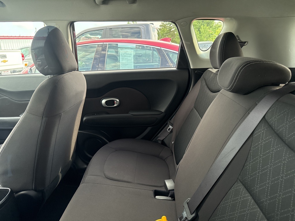 2016 Kia Soul Base photo 14