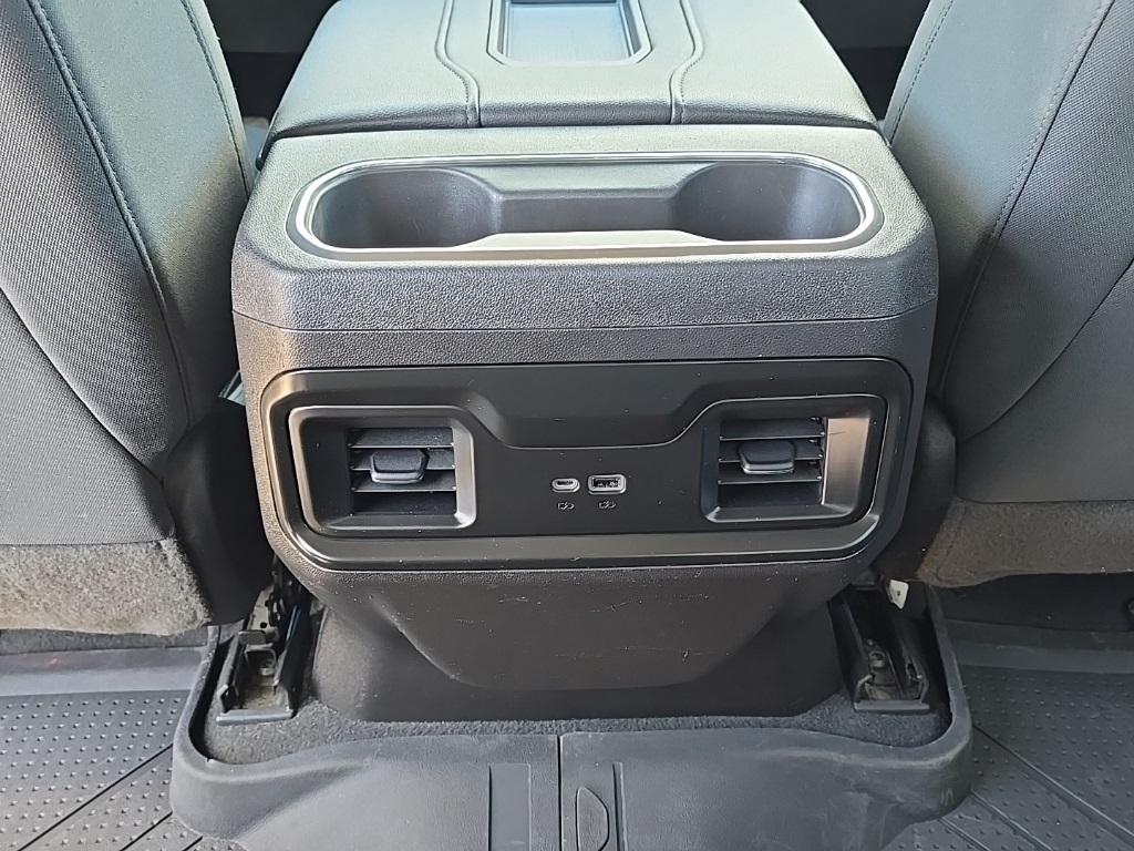 2022 Chevrolet Silverado 1500 RST photo 21