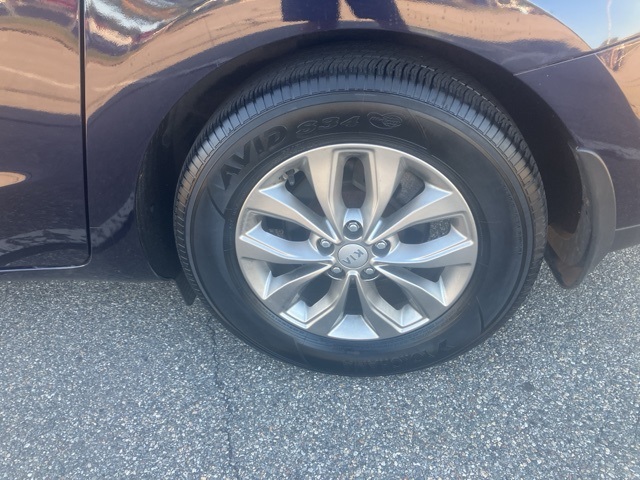 2021 Kia Sedona LX photo 10