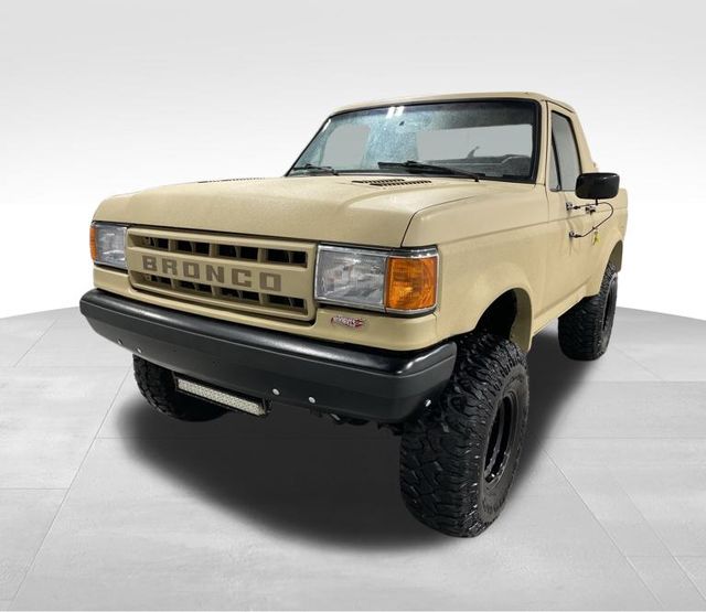 1989 Ford Bronco photo 3