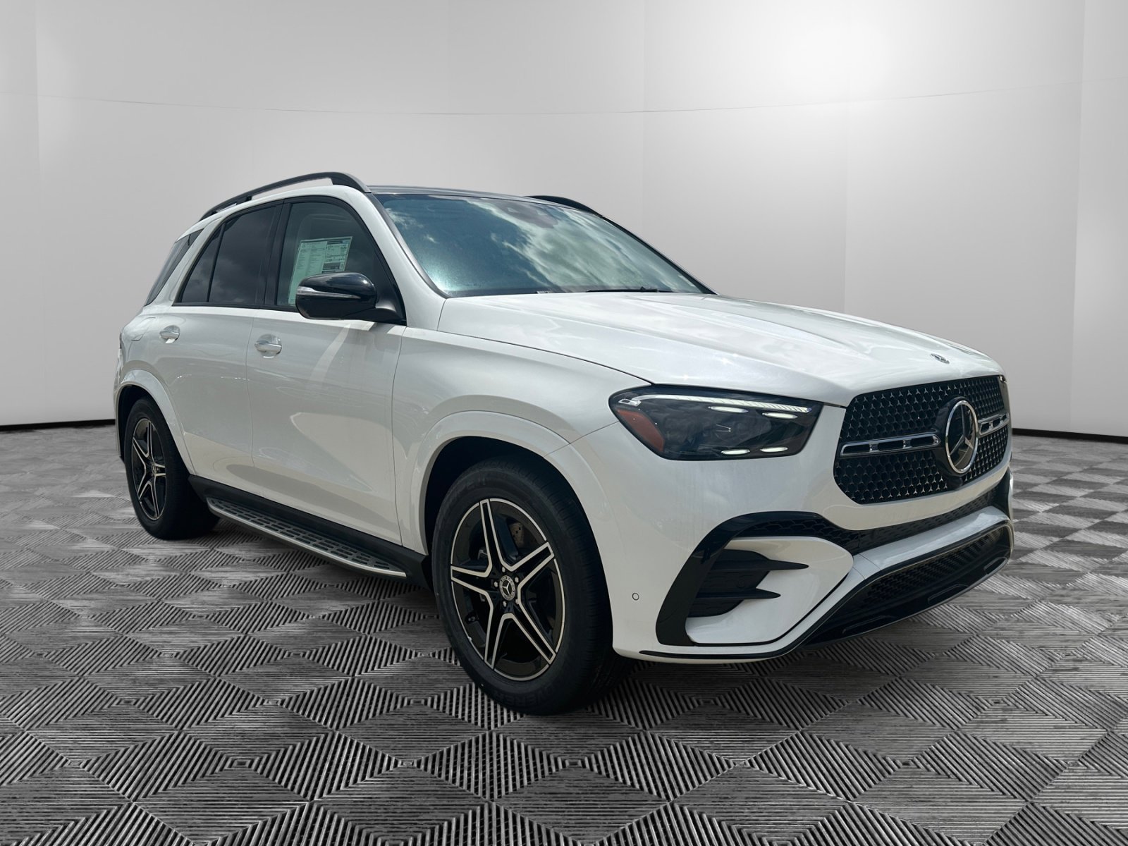 2025 Mercedes-Benz GLE GLE580's photo