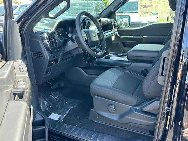 2025 Ford F-150 STX photo 8