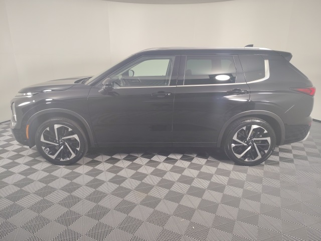 2023 Mitsubishi Outlander SEL photo 4