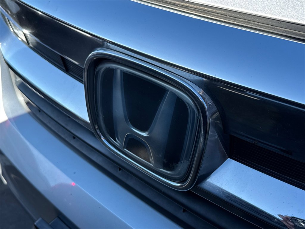 2021 Honda Pilot LX photo 3