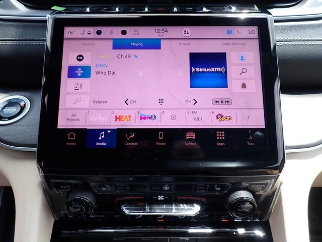2025 Jeep Grand Cherokee Limited photo 16