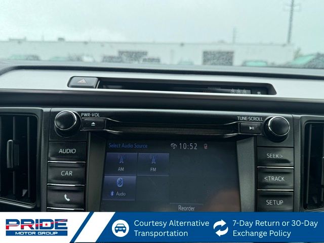 2018 Toyota RAV4 LE photo 17