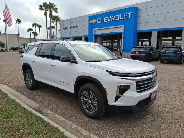 2026 Chevrolet Traverse LT's photo