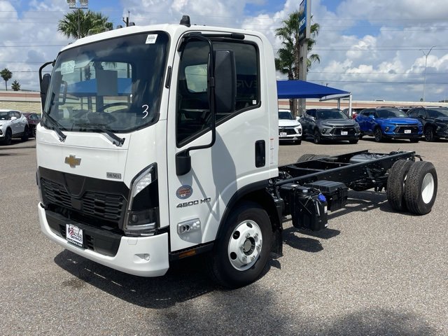 2025 Chevrolet Silverado 4500HD photo 3