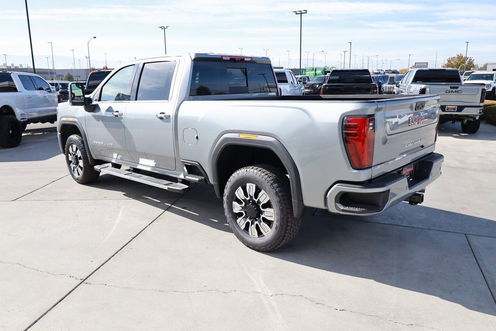 2026 Gmc Sierra 3500 HD Denali photo 4