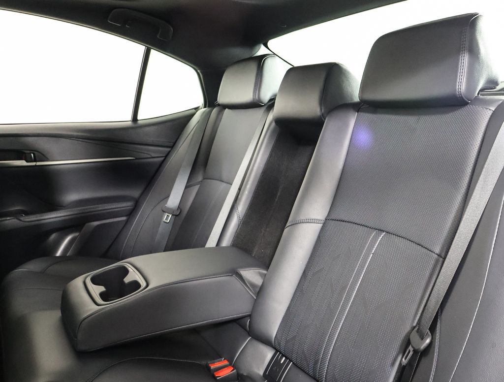 2025 Toyota Camry XSE photo 14