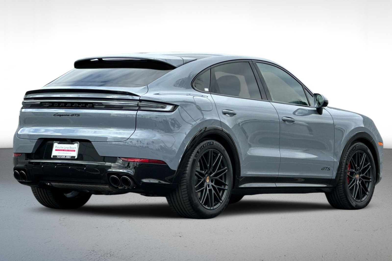 2026 Porsche Cayenne GTS Coupe photo 9