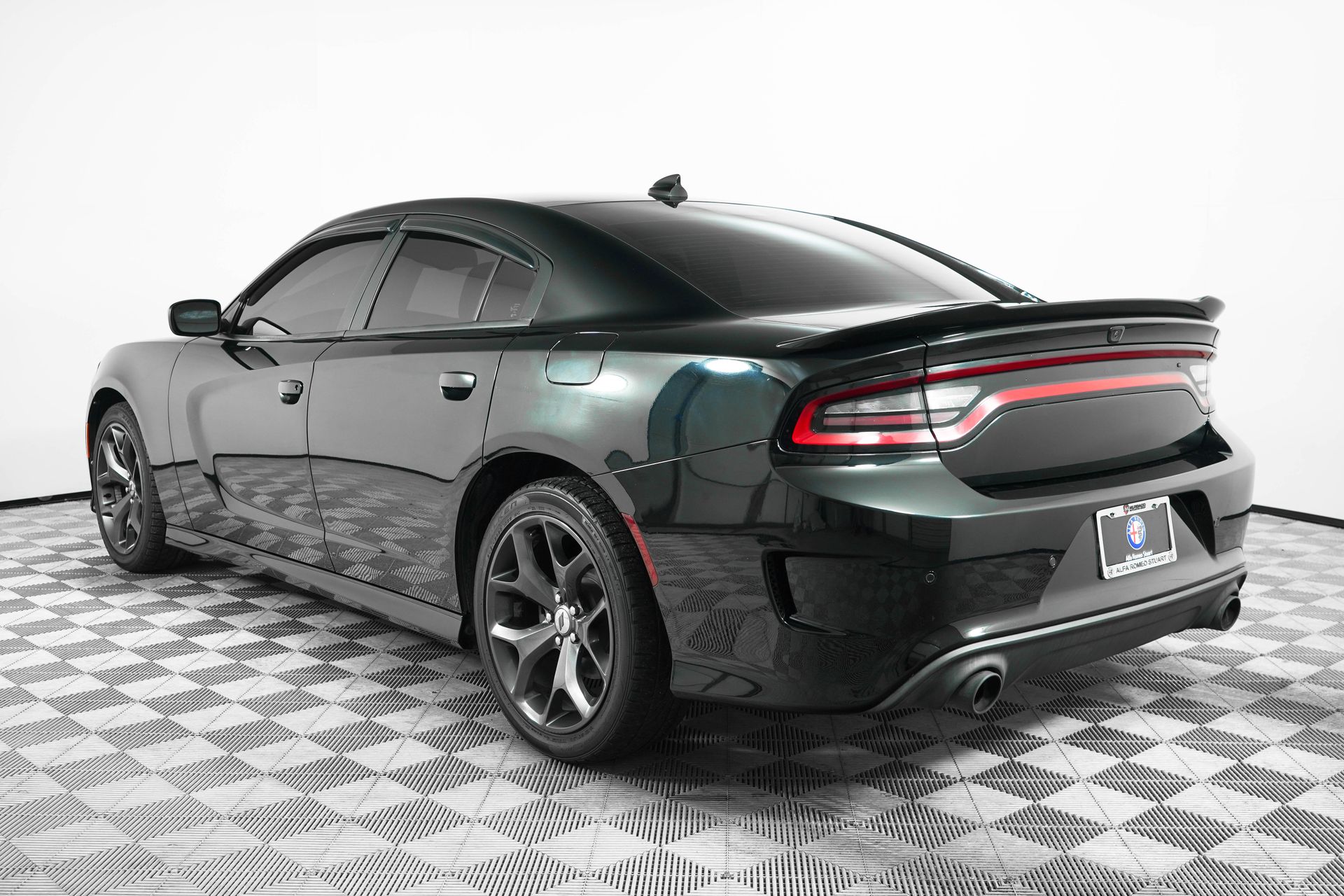 2019 Dodge Charger GT photo 4