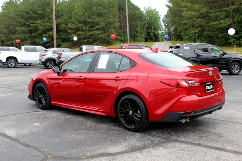 2025 Toyota Camry XLE photo 8