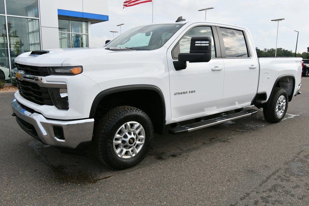 Used 2024 Chevrolet Silverado 2500HD LT with VIN 2GC4YNE76R1244444 for sale in North Branch, Minnesota