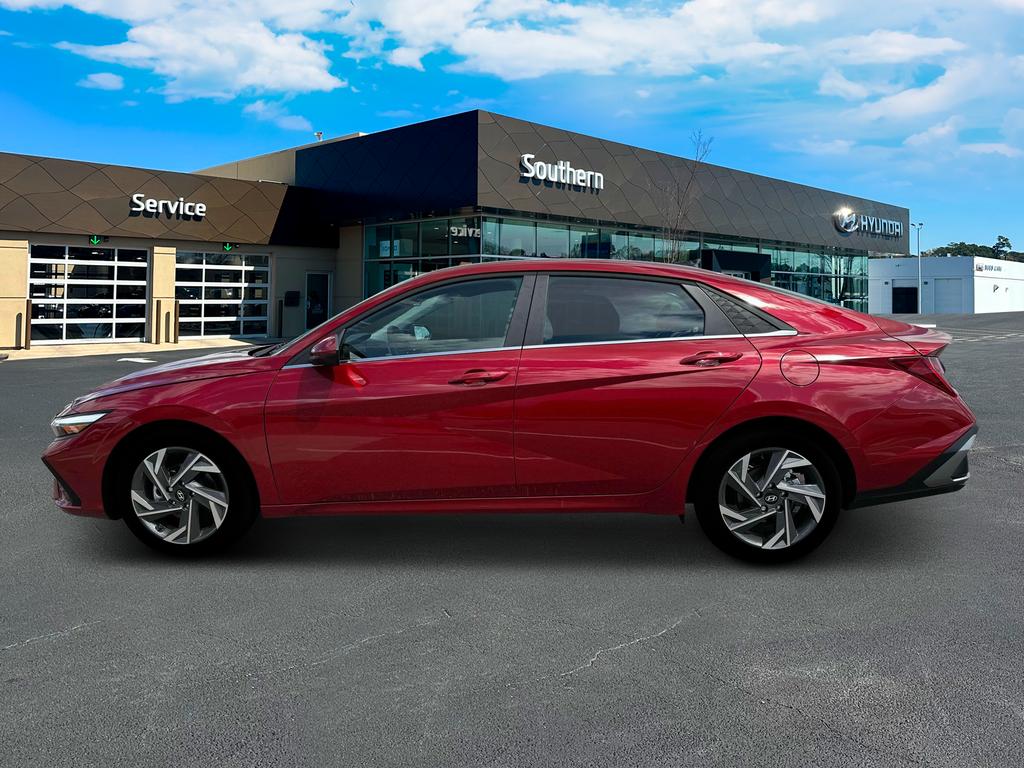2025 Hyundai Elantra SEL Convenience photo 3