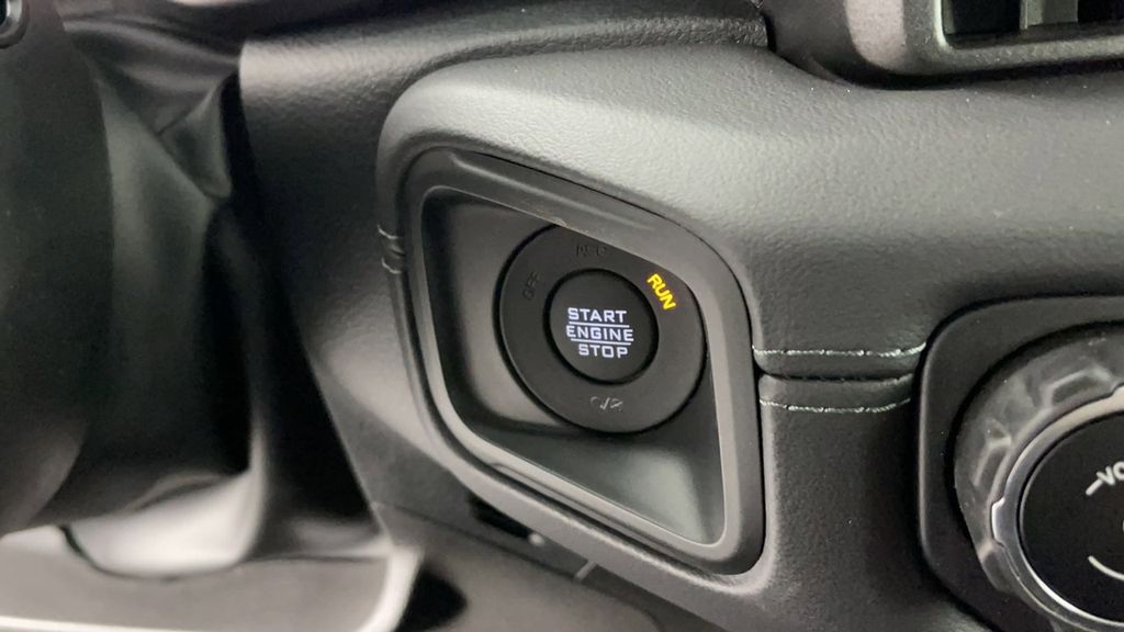 2025 Jeep Wrangler Rubicon photo 22