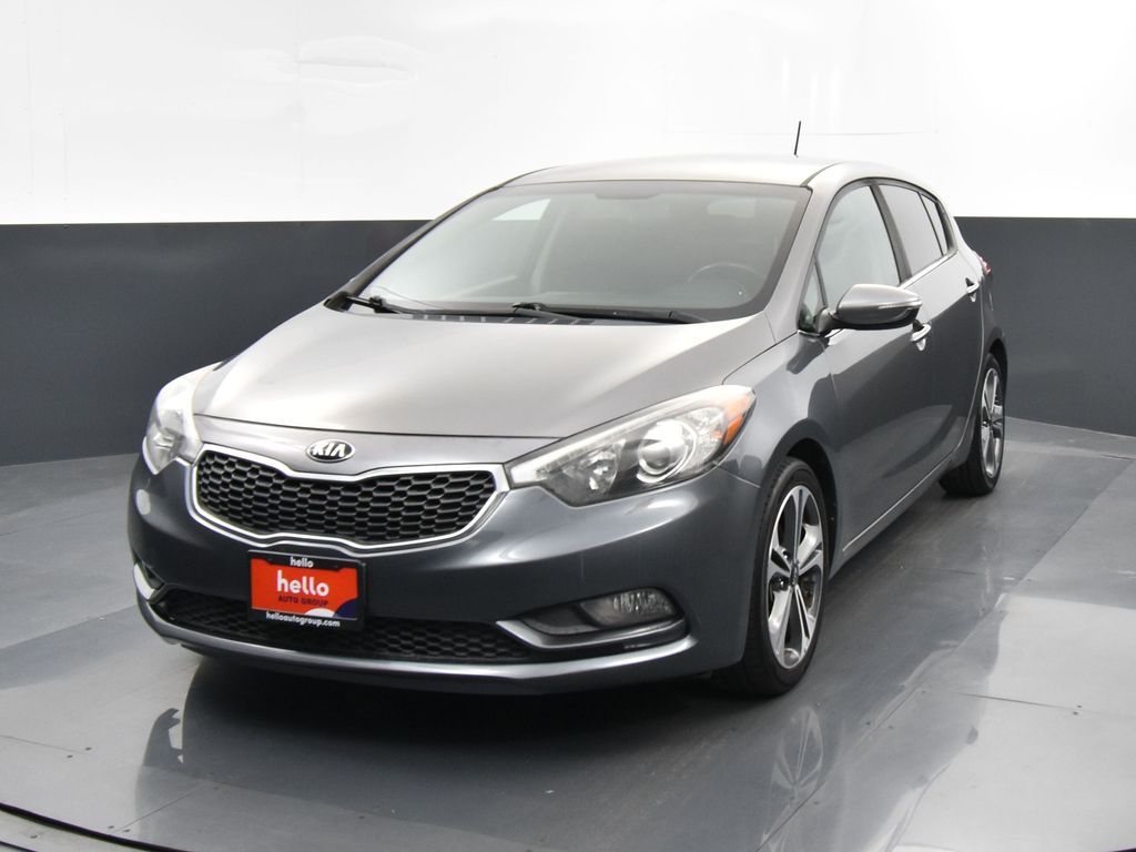 2016 Kia Forte EX photo 2