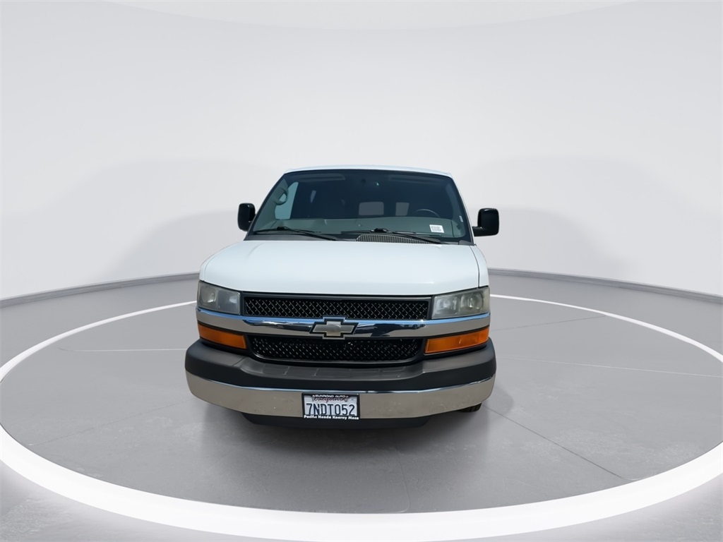 2014 Chevrolet Express 3500 LT photo 5