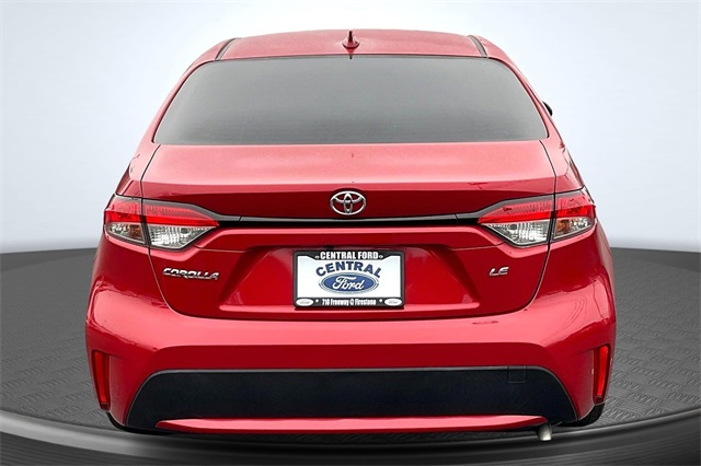 2021 Toyota Corolla LE photo 3