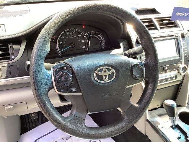 2012 Toyota Camry LE photo 14