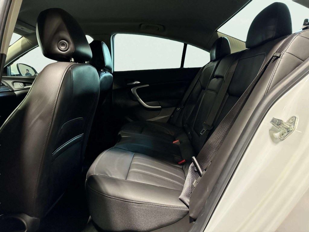 2017 Buick Regal Premium II photo 23