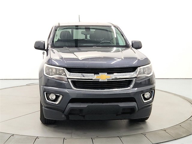 2017 Chevrolet Colorado LT photo 2