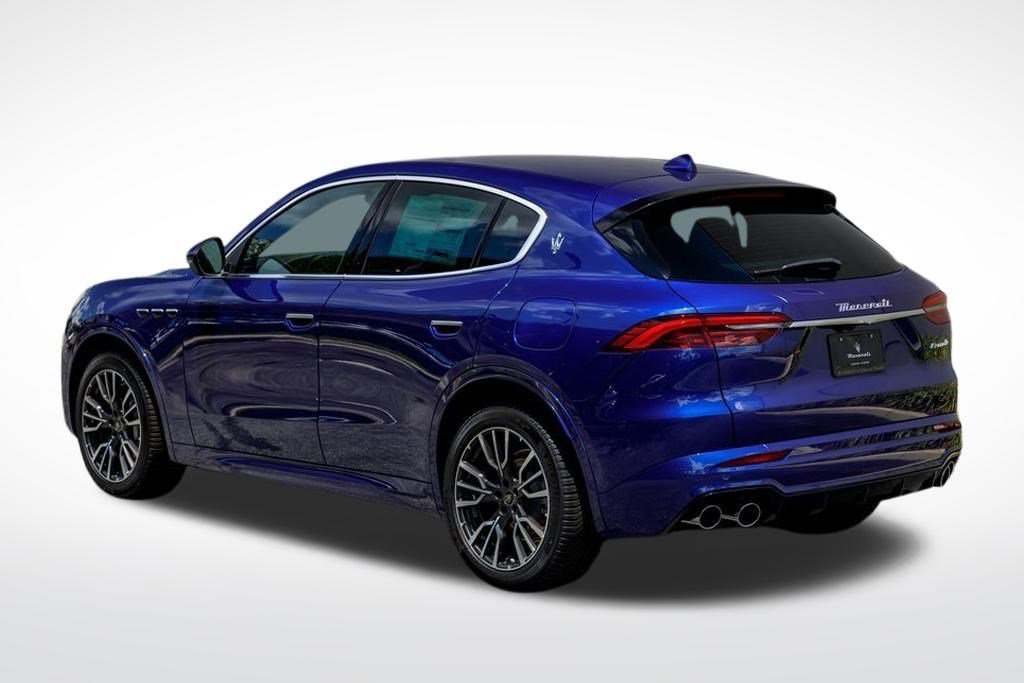 2025 Maserati Grecale photo 3