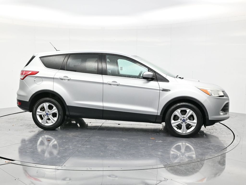 2014 Ford Escape SE photo 2