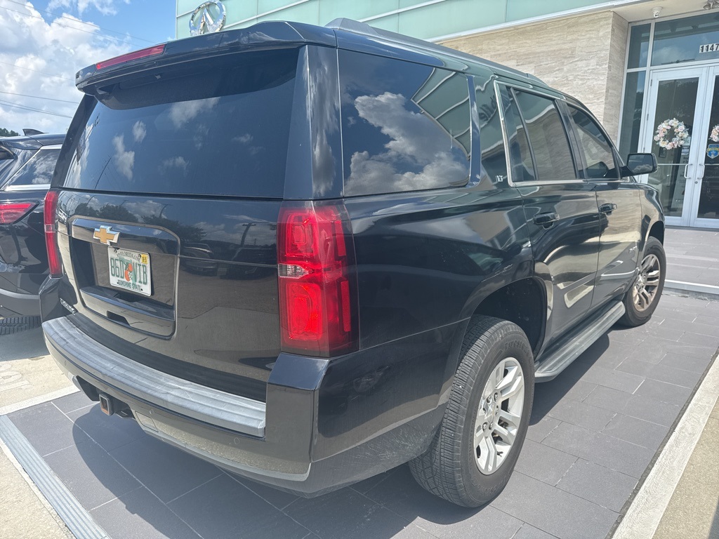 2016 Chevrolet Tahoe LT photo 2