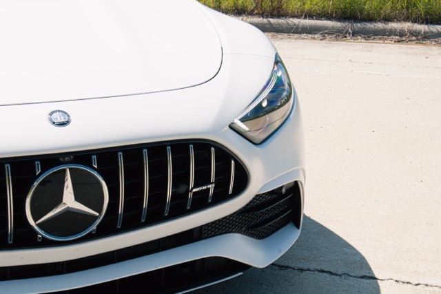 2025 Mercedes Benz SL AMG 43 photo 4