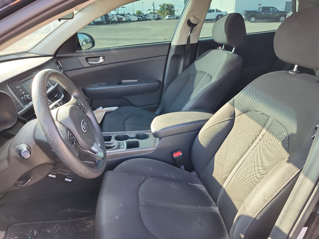 2017 Kia Optima LX photo 13